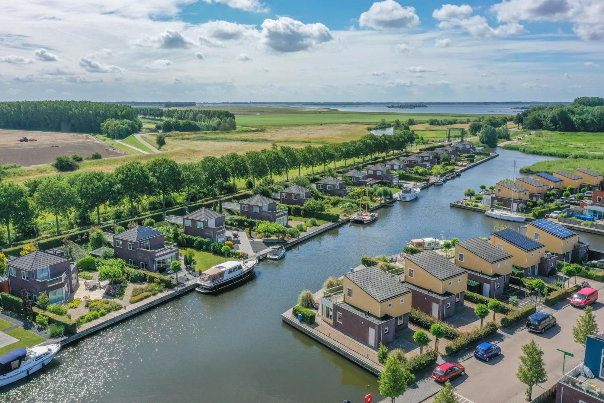 Nautic Rentals - Marinapark Oude-Tonge Екстер'єр фото