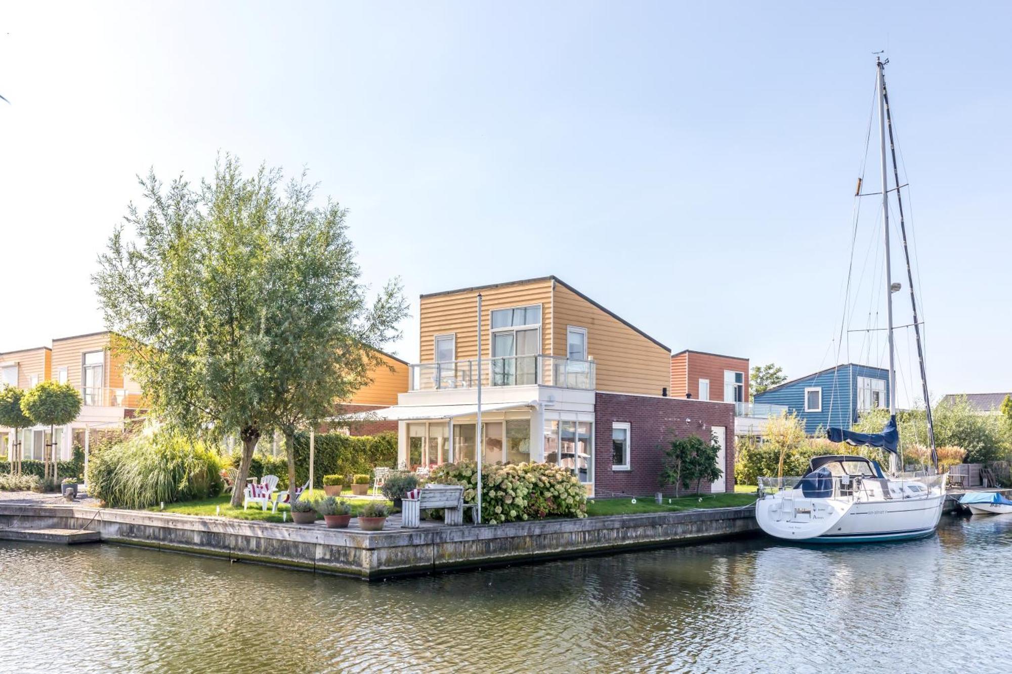 Nautic Rentals - Marinapark Oude-Tonge Екстер'єр фото