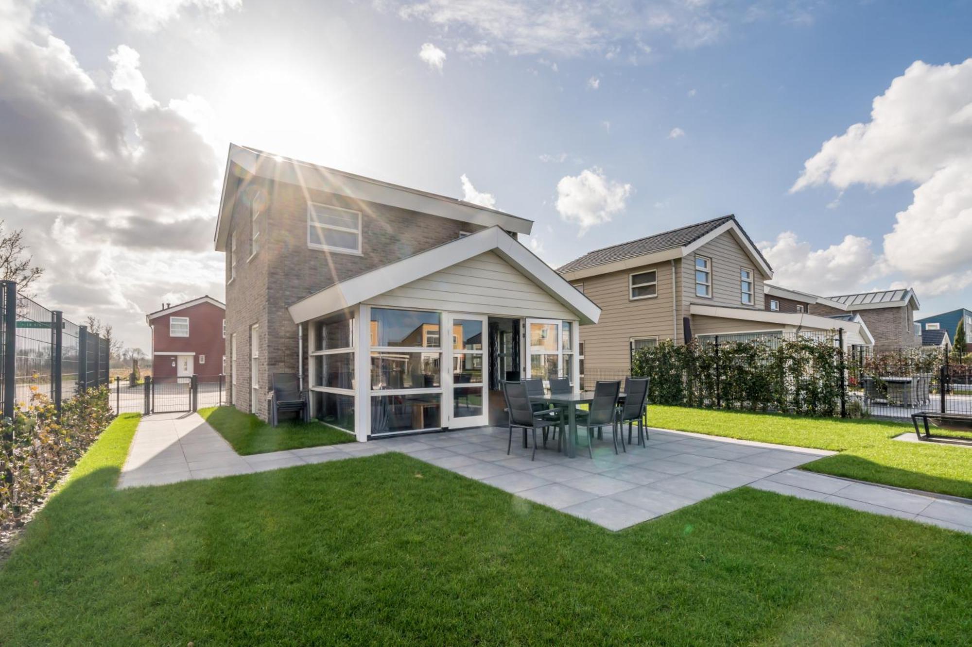 Nautic Rentals - Marinapark Oude-Tonge Екстер'єр фото